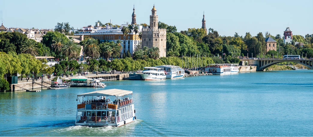 Rio e imagen de Sevilla.jpg